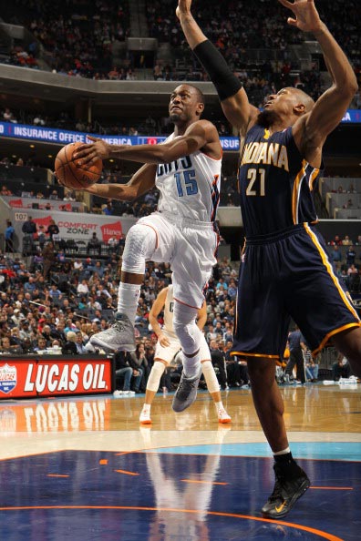 但他顽强的 但他顽强的